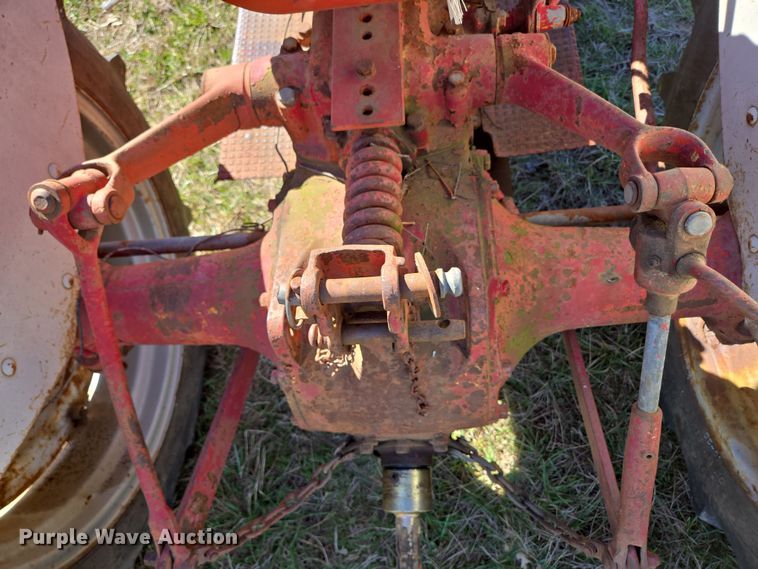 image for item EN3566 1952 Ford 8N tractor