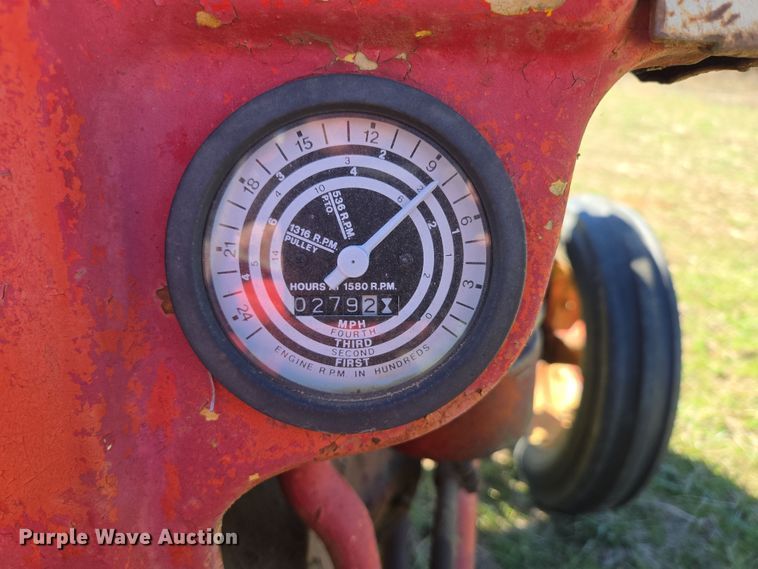 image for item EN3566 1952 Ford 8N tractor