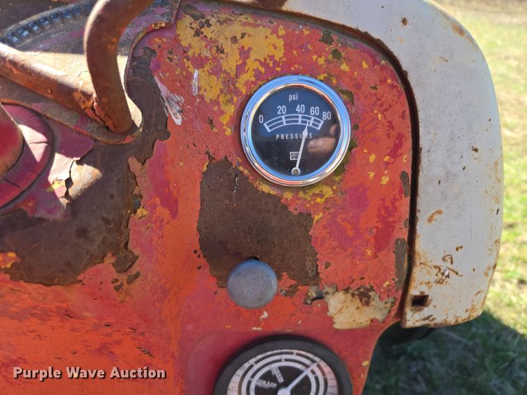 image for item EN3566 1952 Ford 8N tractor