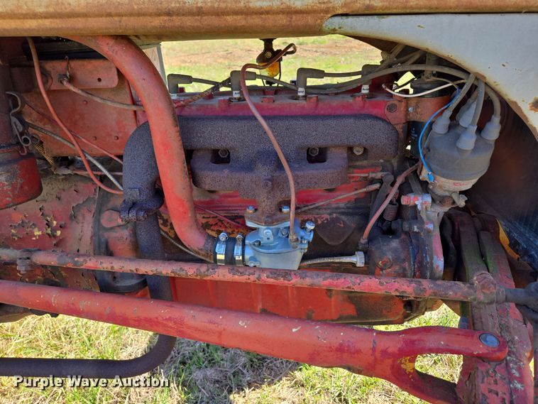 image for item EN3566 1952 Ford 8N tractor