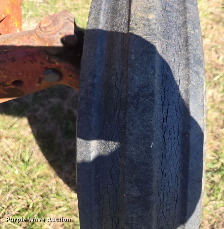 image for item EN3566 1952 Ford 8N tractor