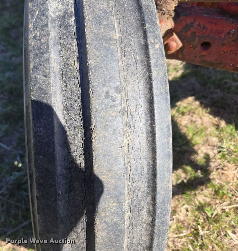 image for item EN3566 1952 Ford 8N tractor