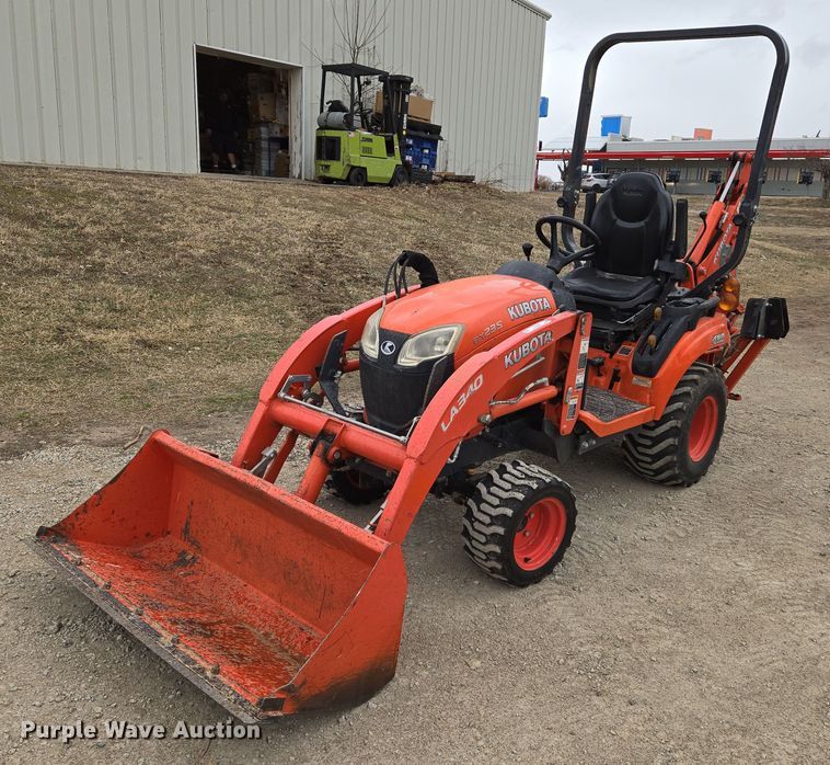 image for item EN8693 2020 Kubota  BX23S MFWD tractor