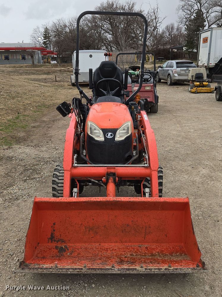 image for item EN8693 2020 Kubota  BX23S MFWD tractor