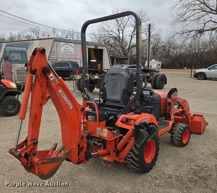 image for item EN8693 2020 Kubota  BX23S MFWD tractor