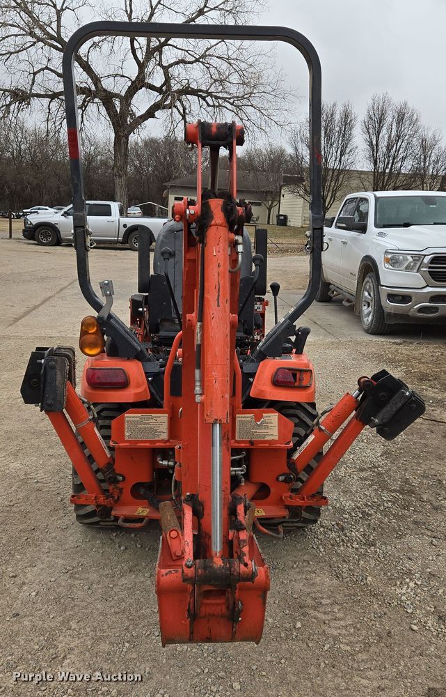 image for item EN8693 2020 Kubota  BX23S MFWD tractor