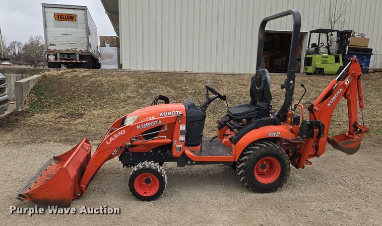 image for item EN8693 2020 Kubota  BX23S MFWD tractor