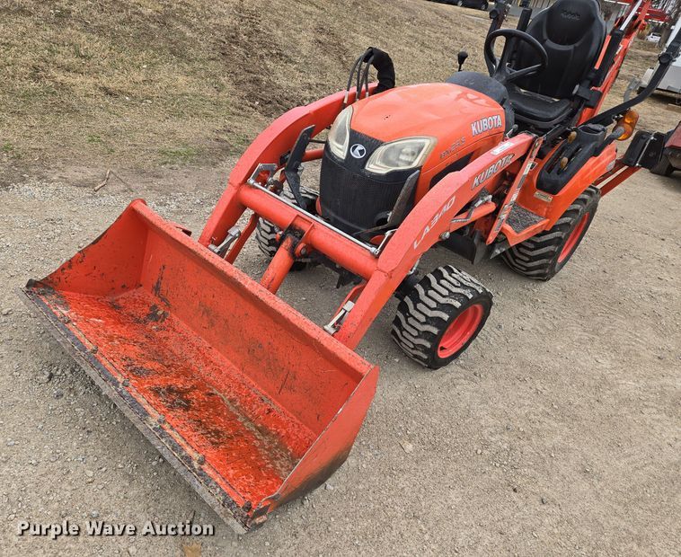image for item EN8693 2020 Kubota  BX23S MFWD tractor