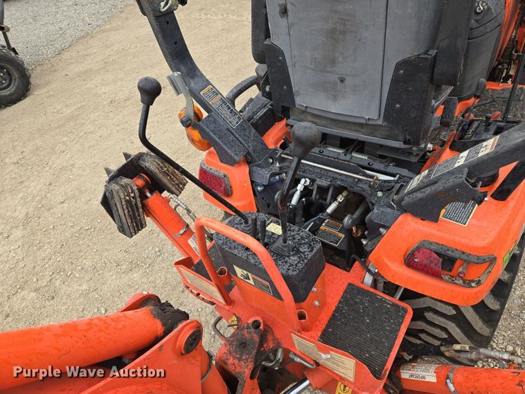 image for item EN8693 2020 Kubota  BX23S MFWD tractor