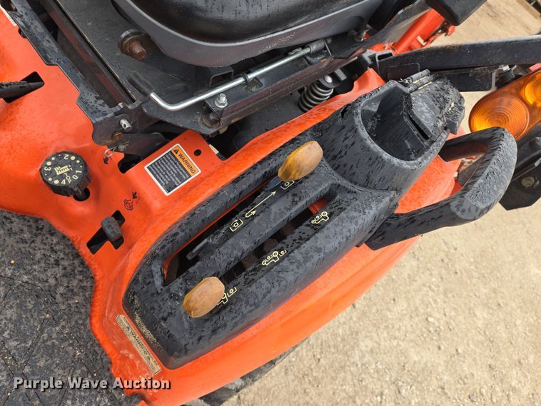 image for item EN8693 2020 Kubota  BX23S MFWD tractor