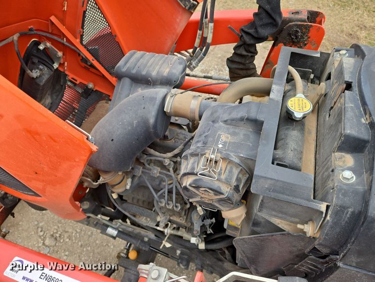 image for item EN8693 2020 Kubota  BX23S MFWD tractor