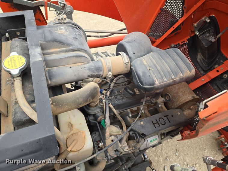 image for item EN8693 2020 Kubota  BX23S MFWD tractor