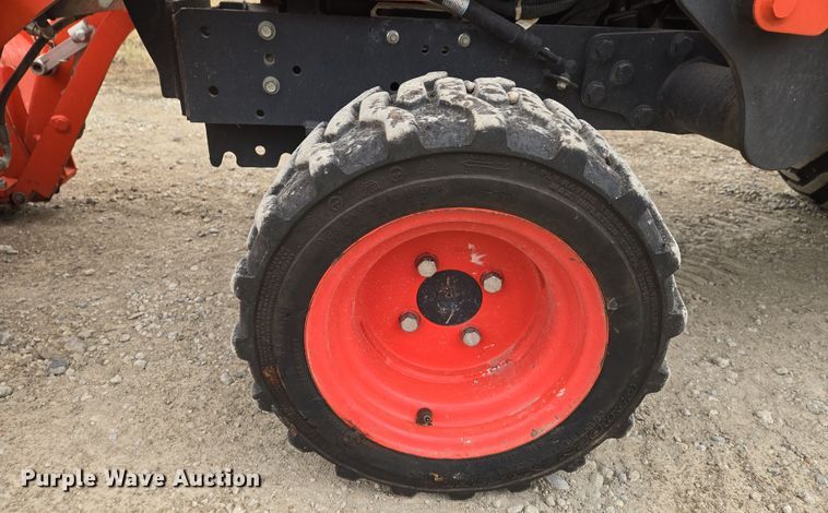 image for item EN8693 2020 Kubota  BX23S MFWD tractor