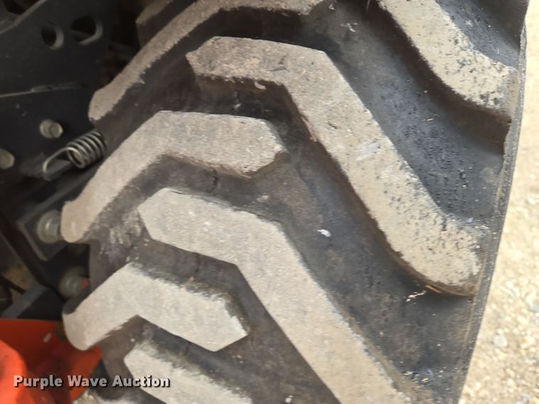 image for item EN8693 2020 Kubota  BX23S MFWD tractor