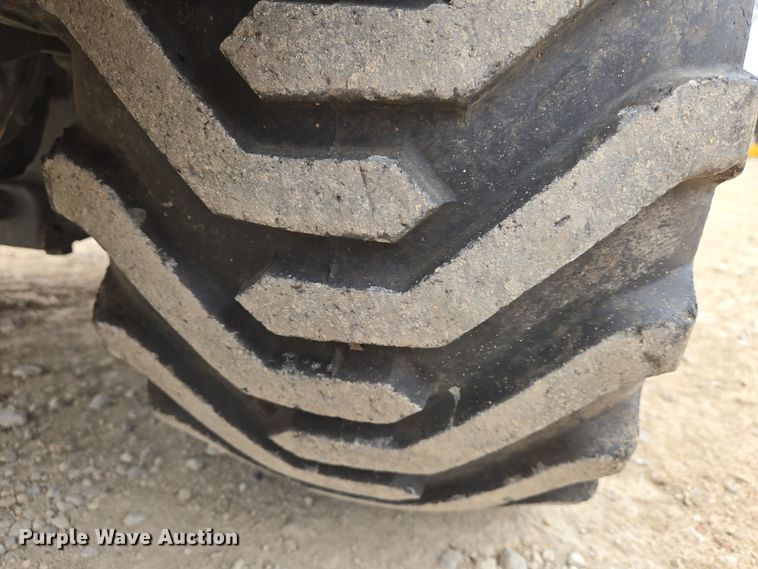 image for item EN8693 2020 Kubota  BX23S MFWD tractor