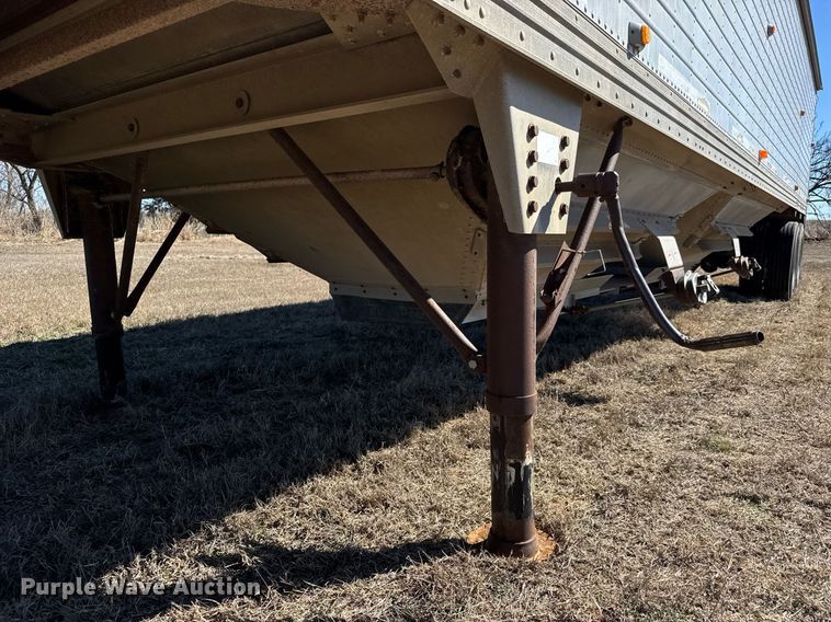 image for item EQ1119 1996 Timpte grain trailer