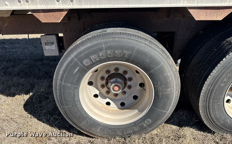 image for item EQ1119 1996 Timpte grain trailer