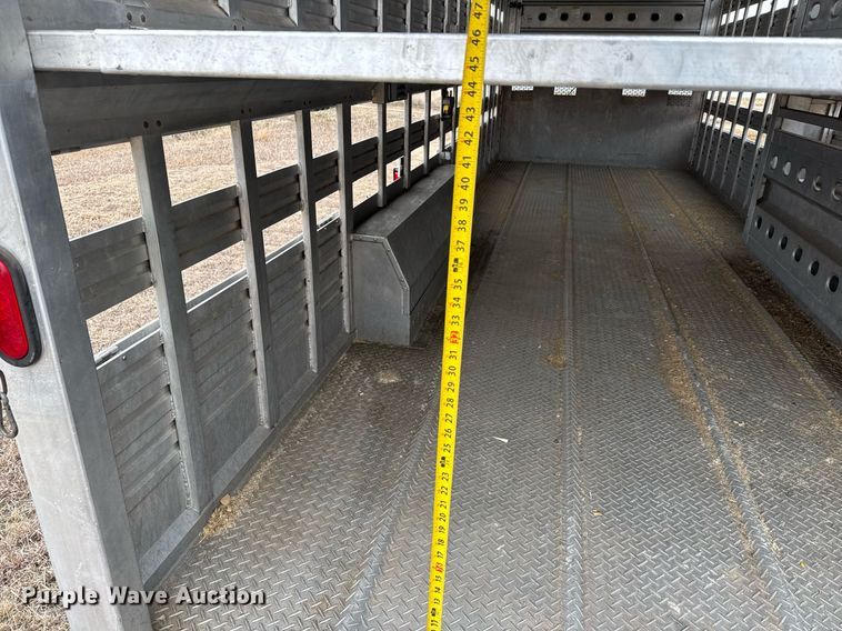 image for item EQ1134 2014 M.H. EBY Ruff Neck livestock trailer