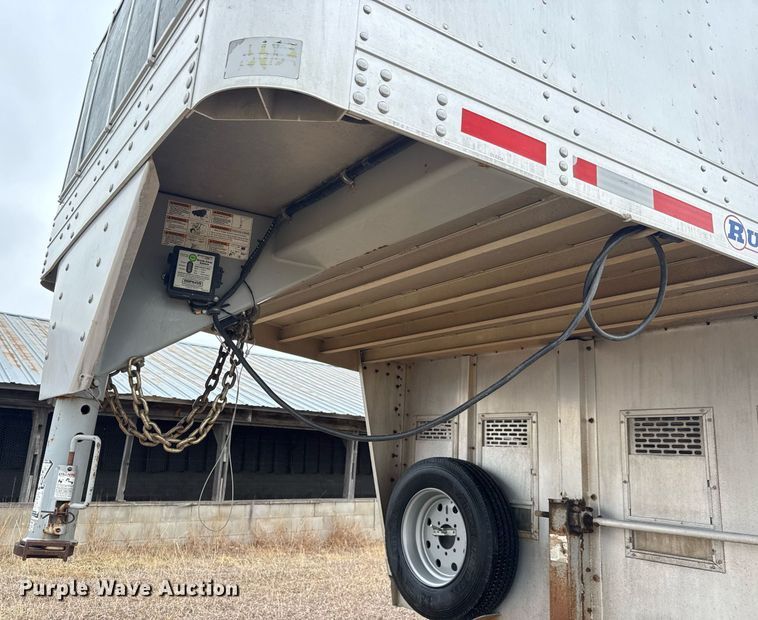 image for item EQ1134 2014 M.H. EBY Ruff Neck livestock trailer