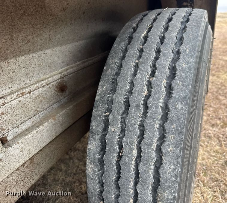 image for item EQ1134 2014 M.H. EBY Ruff Neck livestock trailer