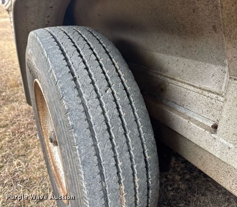 image for item EQ1134 2014 M.H. EBY Ruff Neck livestock trailer