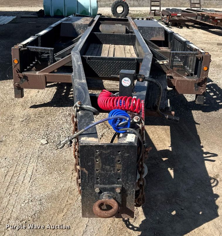 image for item EQ1195 2005 Behnke sprayer trailer