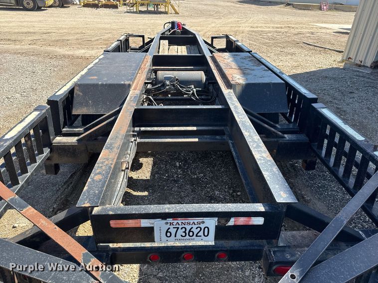 image for item EQ1195 2005 Behnke sprayer trailer