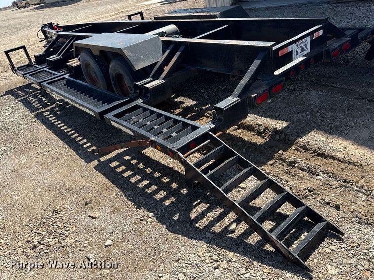 image for item EQ1195 2005 Behnke sprayer trailer