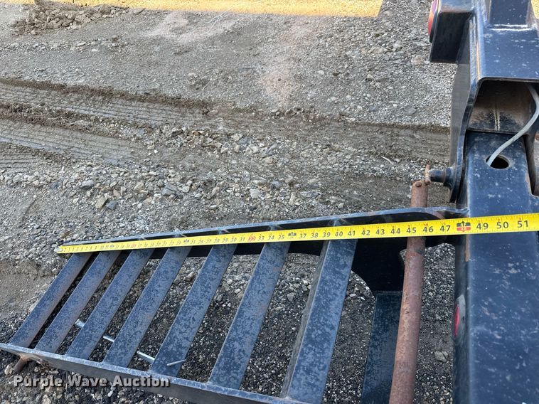 image for item EQ1195 2005 Behnke sprayer trailer