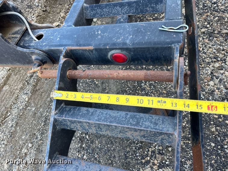 image for item EQ1195 2005 Behnke sprayer trailer