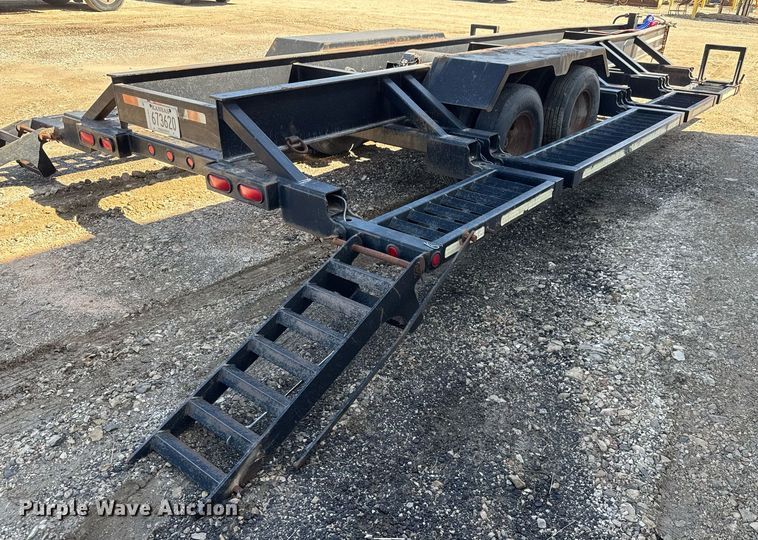 image for item EQ1195 2005 Behnke sprayer trailer