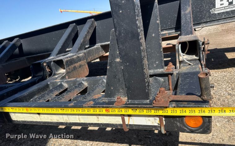 image for item EQ1195 2005 Behnke sprayer trailer