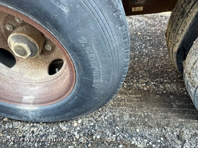 image for item EQ1195 2005 Behnke sprayer trailer