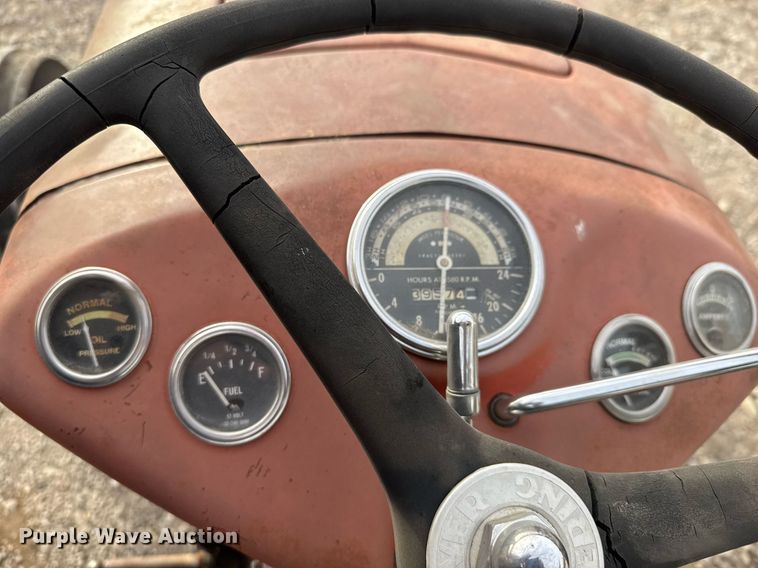 image for item EQ1209 1962 Massey Ferguson MF35 tractor