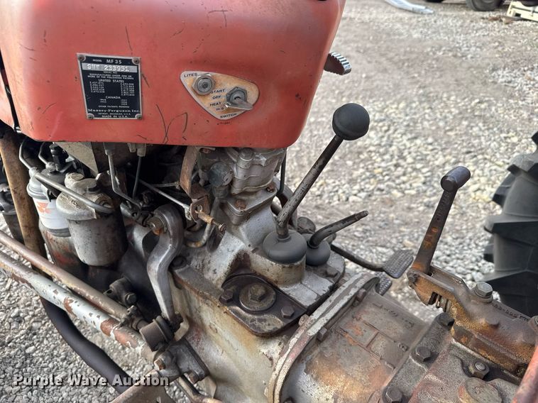 image for item EQ1209 1962 Massey Ferguson MF35 tractor
