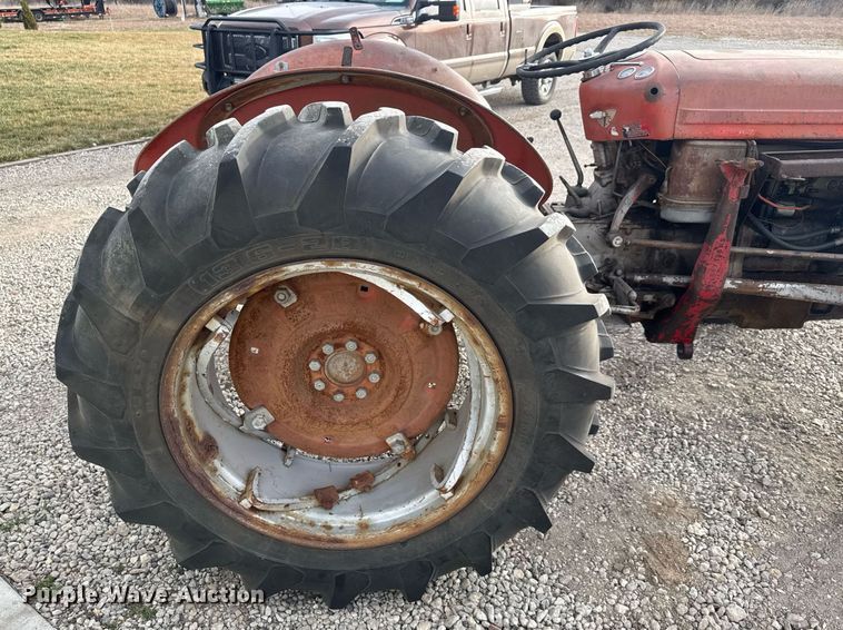 image for item EQ1209 1962 Massey Ferguson MF35 tractor