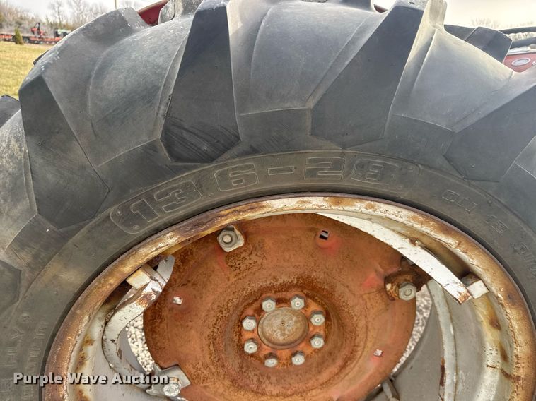 image for item EQ1209 1962 Massey Ferguson MF35 tractor