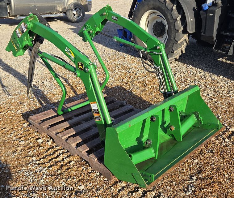 image for item EQ6855 John Deere H130 loader