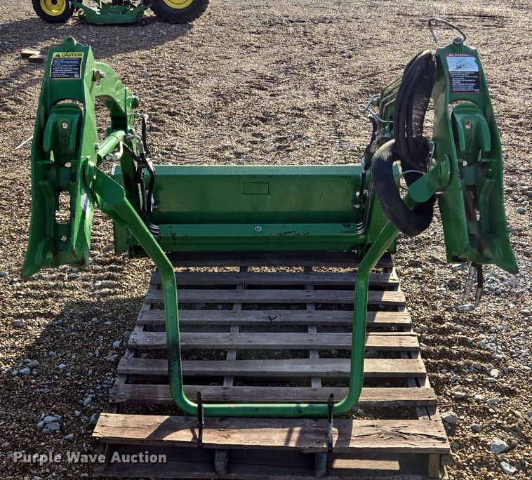 image for item EQ6855 John Deere H130 loader