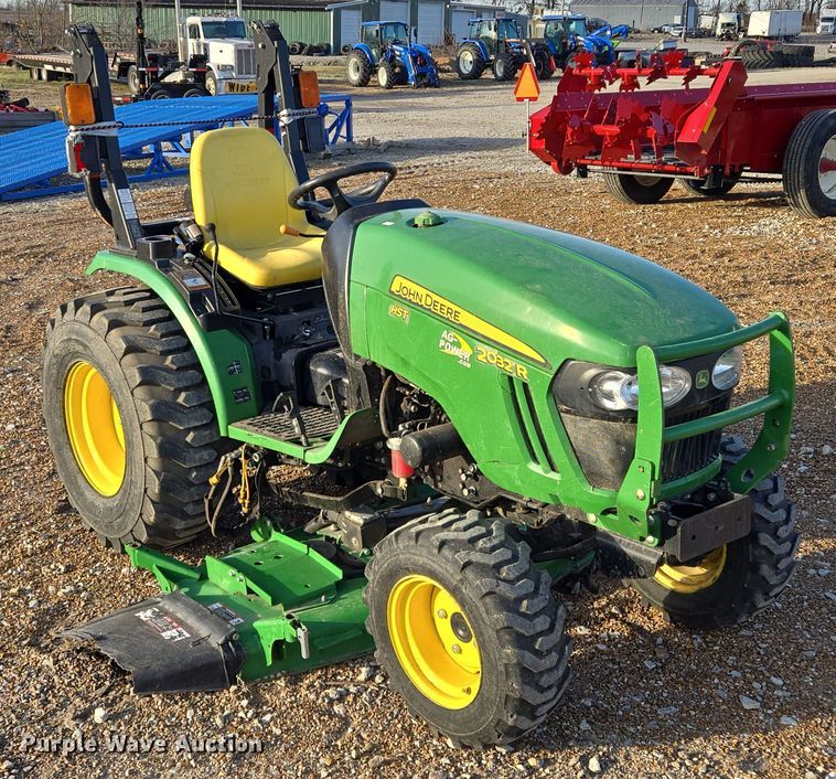 image for item EQ6856 2014 John Deere 2032R MFWD tractor