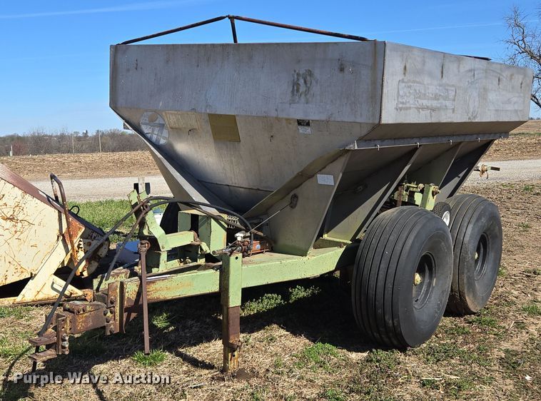 image for item EQ6922 Tyler Moonwalk spreader