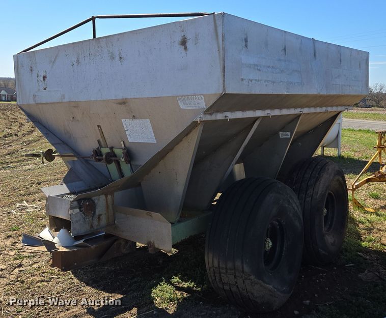 image for item EQ6922 Tyler Moonwalk spreader