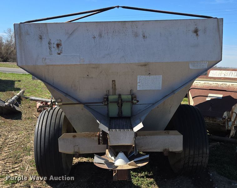 image for item EQ6922 Tyler Moonwalk spreader