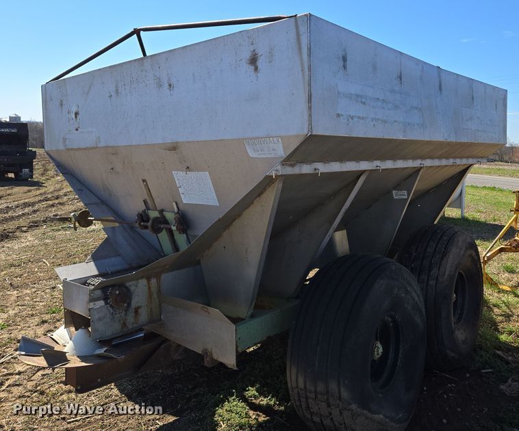 image for item EQ6922 Tyler Moonwalk spreader