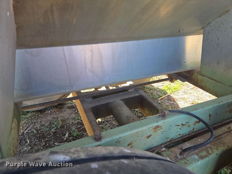 image for item EQ6922 Tyler Moonwalk spreader