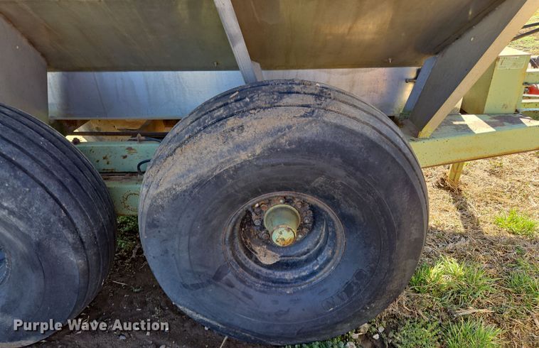 image for item EQ6922 Tyler Moonwalk spreader