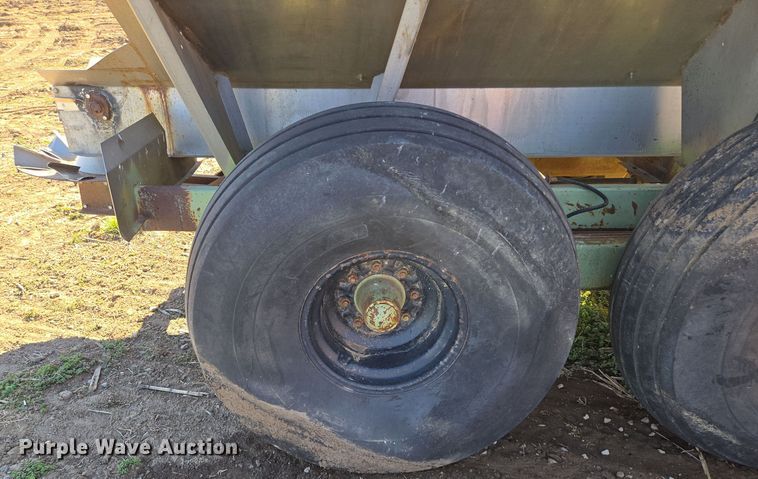 image for item EQ6922 Tyler Moonwalk spreader