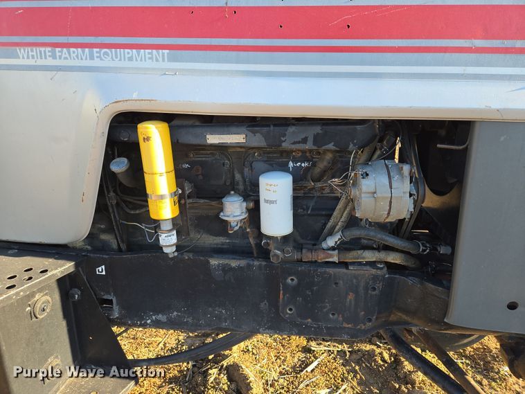 image for item EQ6927 1976 White 2-105 tractor