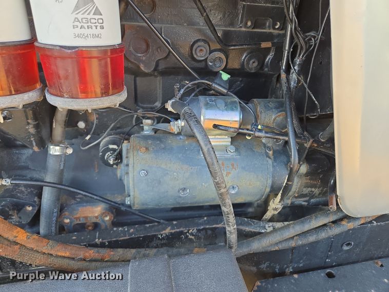 image for item EQ6927 1976 White 2-105 tractor