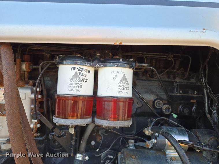 image for item EQ6927 1976 White 2-105 tractor